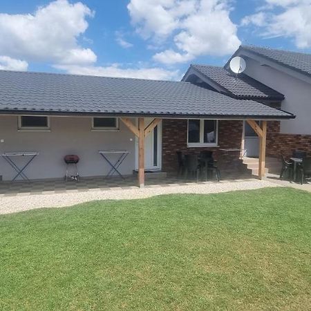 Alexej Apartmany Veľký Meder Exteriör bild