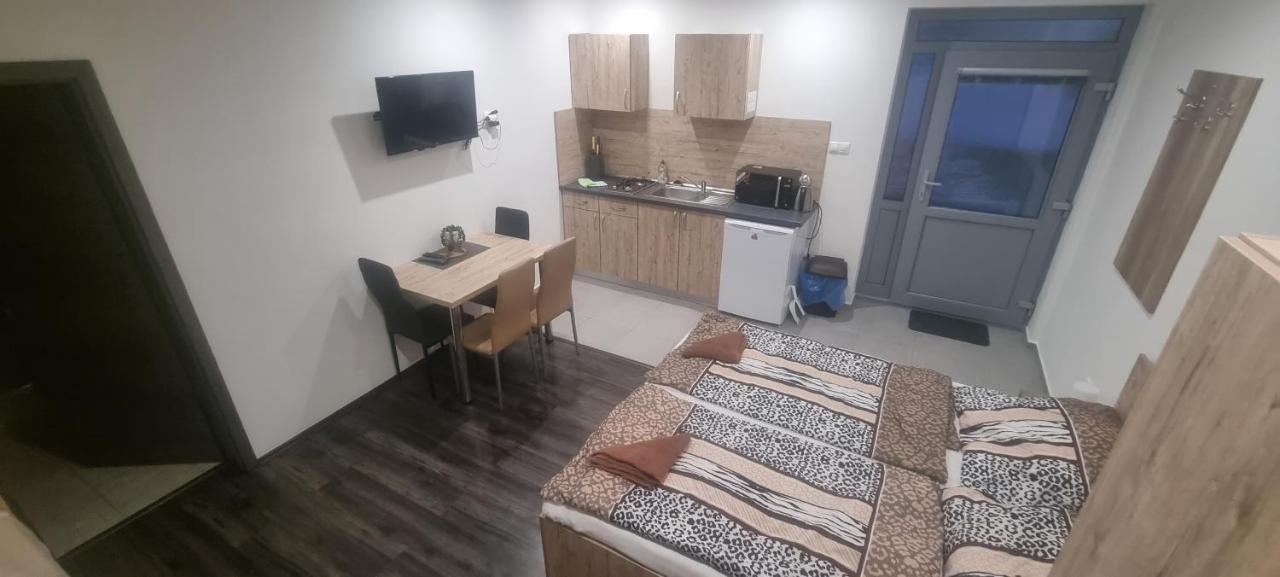 Alexej Apartmany Veľký Meder Exteriör bild